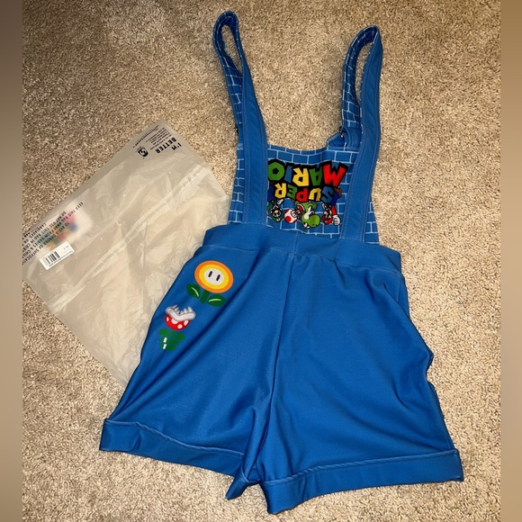 MARIO SHORT OVERALLS SIZE SMALL
NEW WITHOUT TAG BLACKMILK BM - Picture 8 of 8